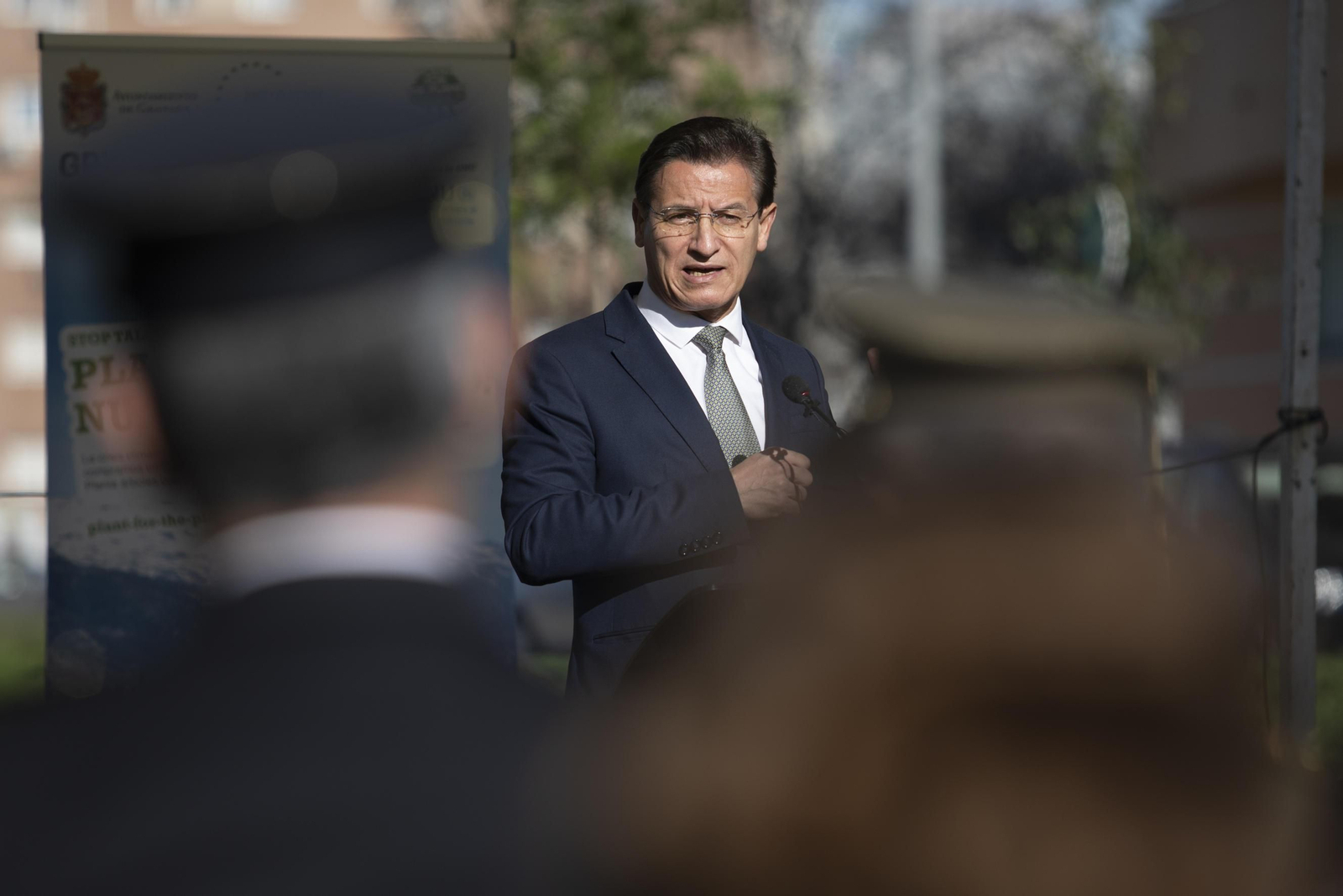 El alcalde de Granada apela a la "sensatez" en otro fin de semana con la Policía desbordada