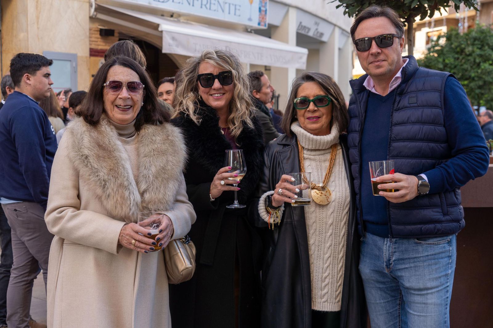 Imágenes de la fiesta del 31 de diciembre en las calles de Huelva