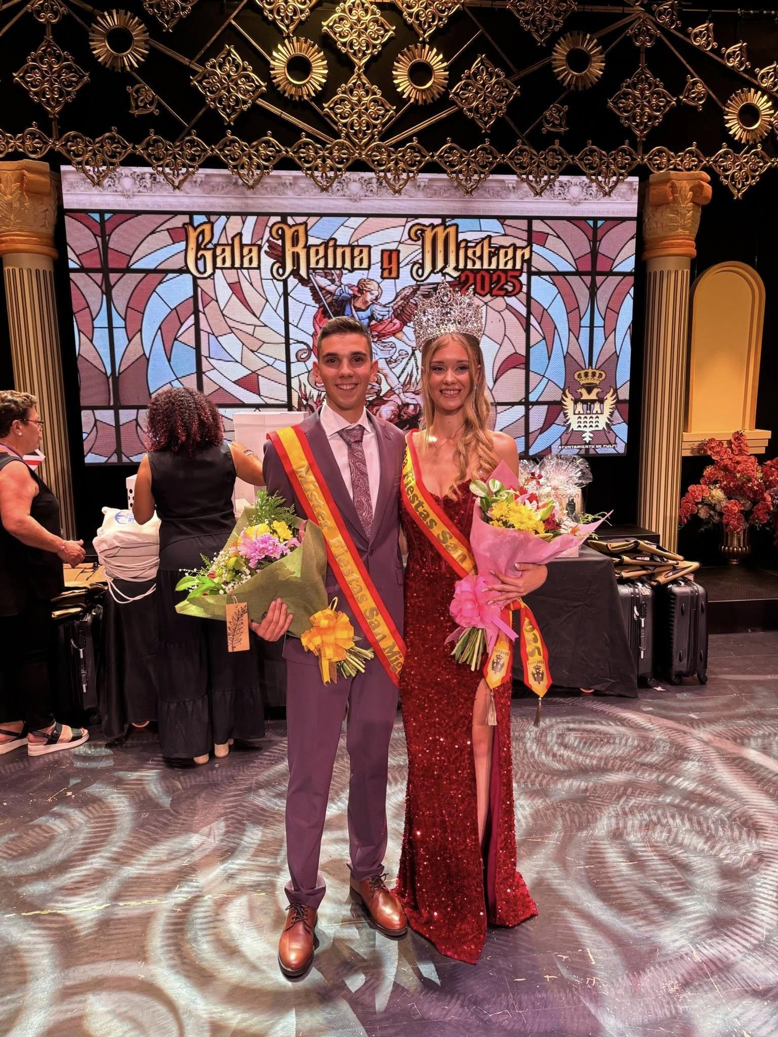 Pulpí ya disfruta de sus fiestas: así se ha vivido el primer día con el pregón y la gala de reina y míster