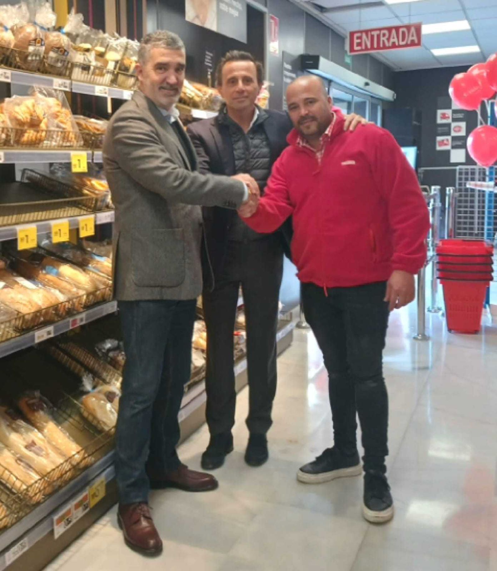 De izquierda a derecha, Antonio Montero, Ignacio Pera y Arsenio Rodríguez.