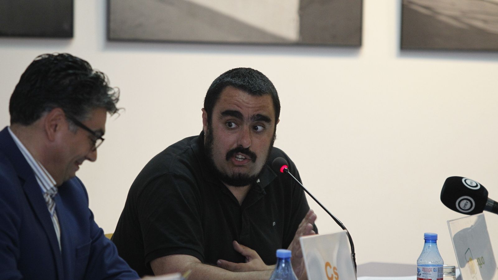 Miguel Cazorla, candidato de Ciudadanos y Enrique Ruiz, representante de IU-Equo