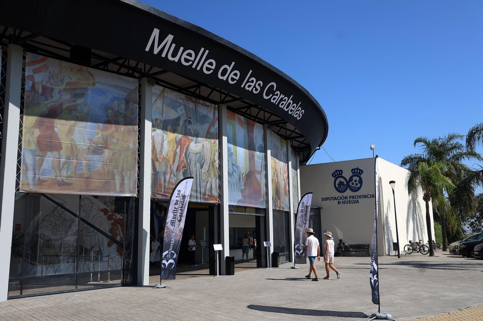 Imágenes de la Jornada de Puertas Abiertas del Muelle de las Carabelas con motivo del 3 de agosto