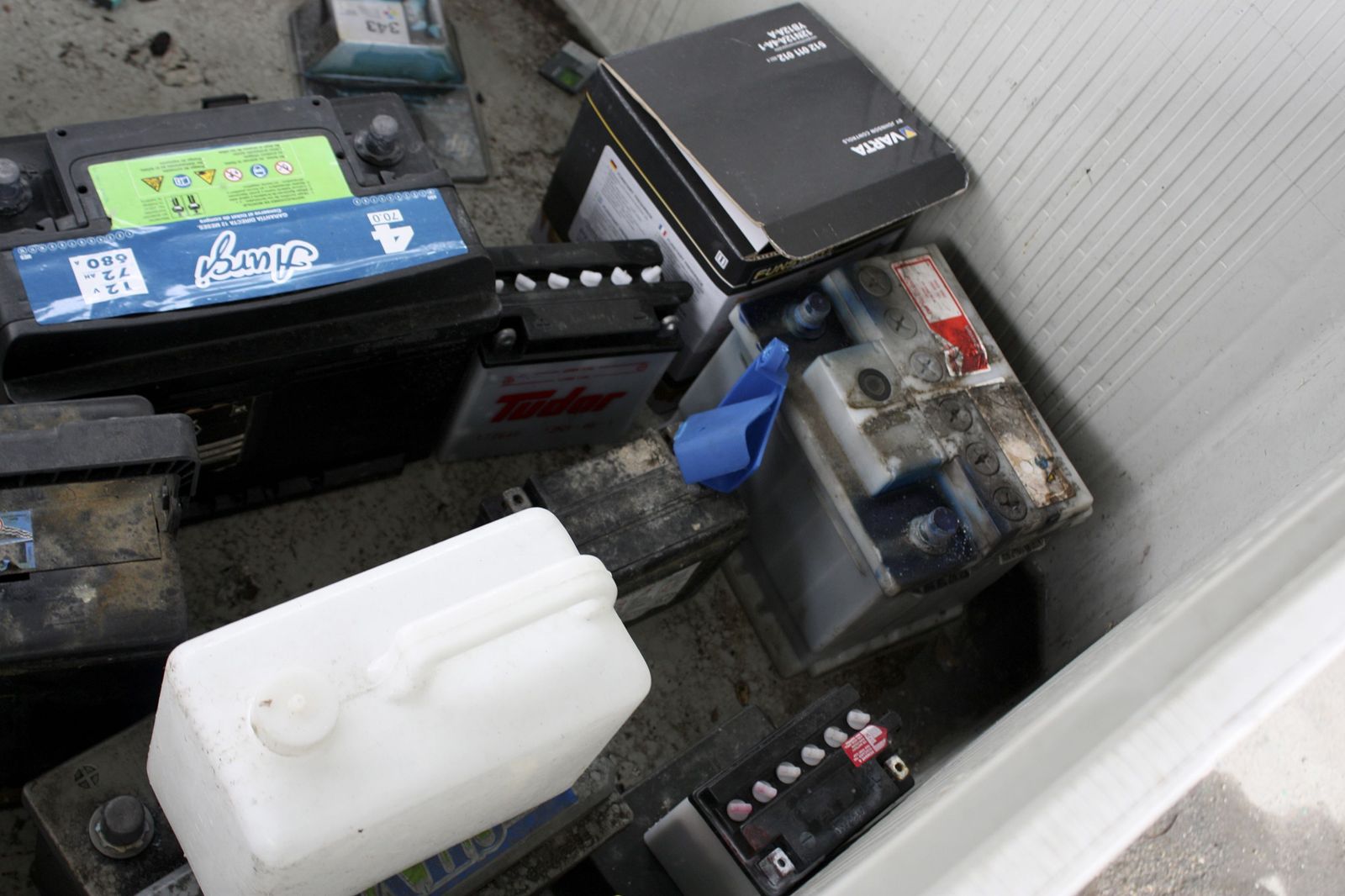 Residuos de aparatos eléctricos y electrónicos.