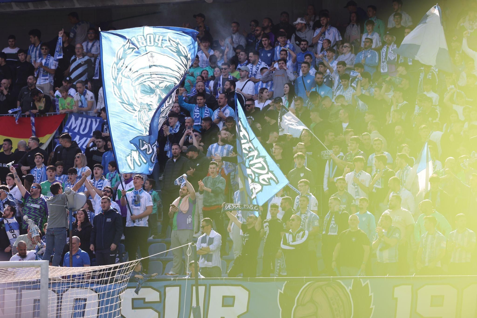 Búscate en las gradas de La Rosaleda en el Málaga CF - Recreativo de Huelva