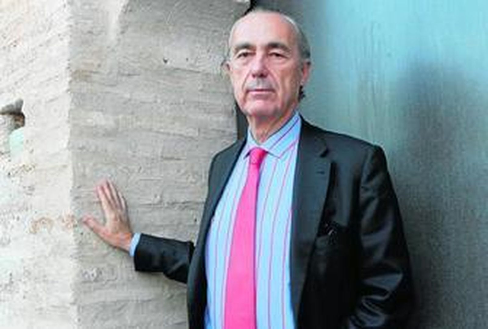 Luis Alberto de Cuenca.