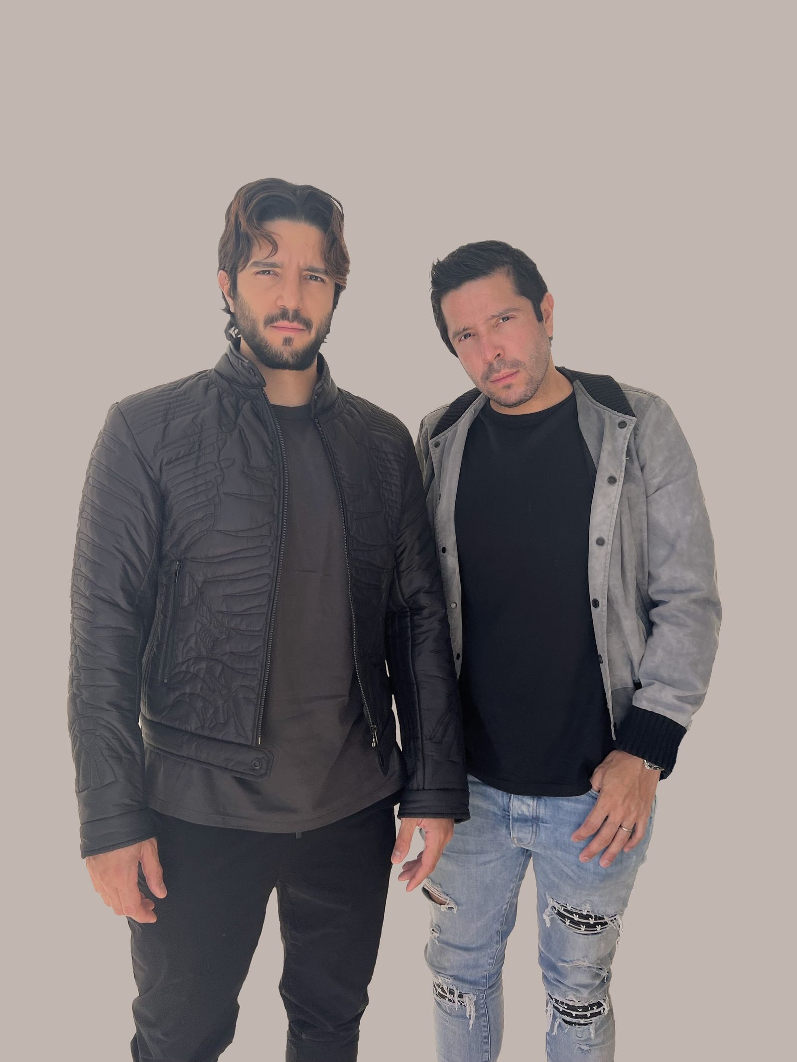 Los artistas colombianos Cali & El Dandee.