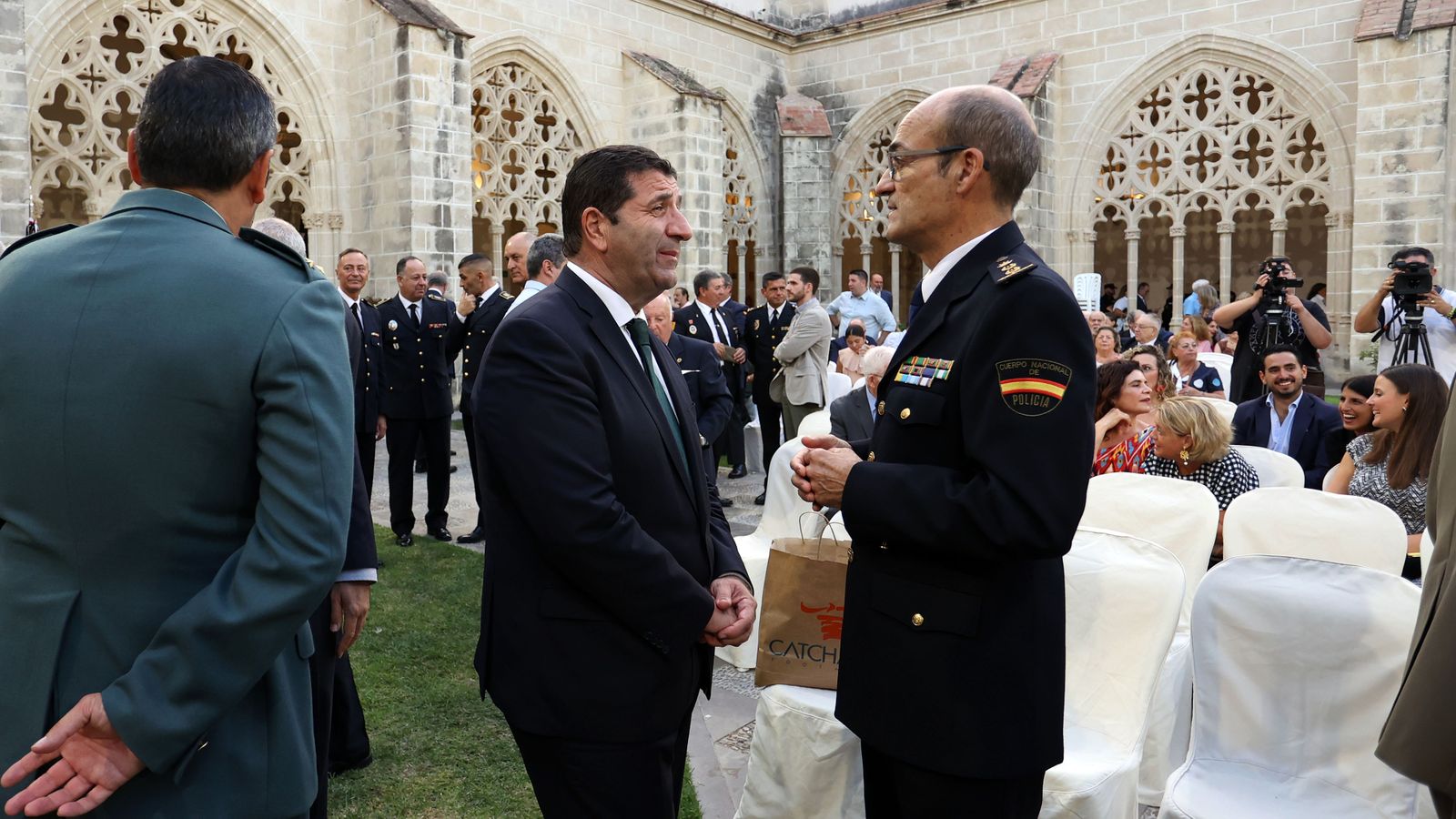 Entrega de medallas de la Asociación Santo Ángel de la Policía Nacional de Jerez