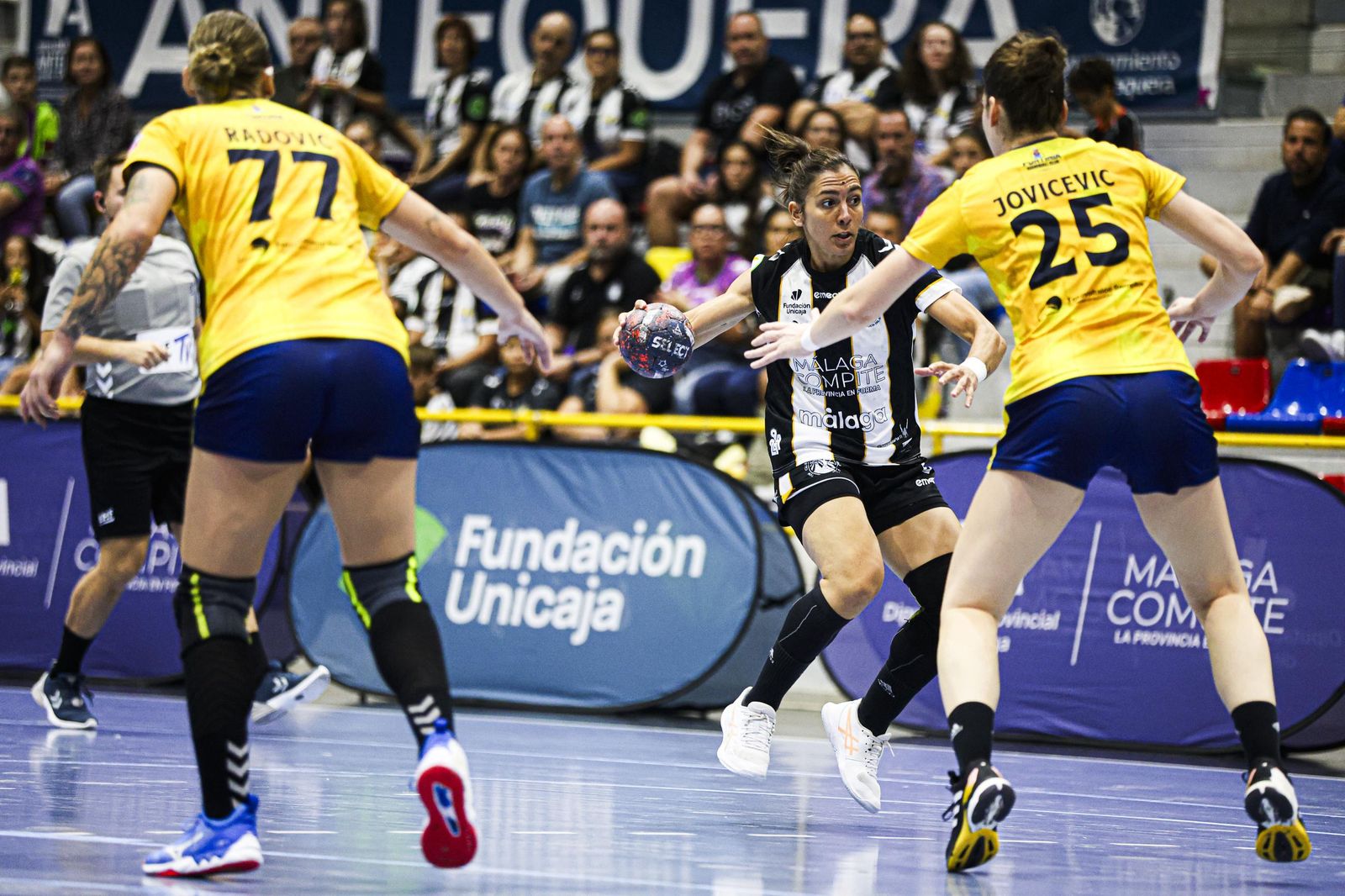 Las fotos del Costa del Sol - Pontinia de la EHF Cup