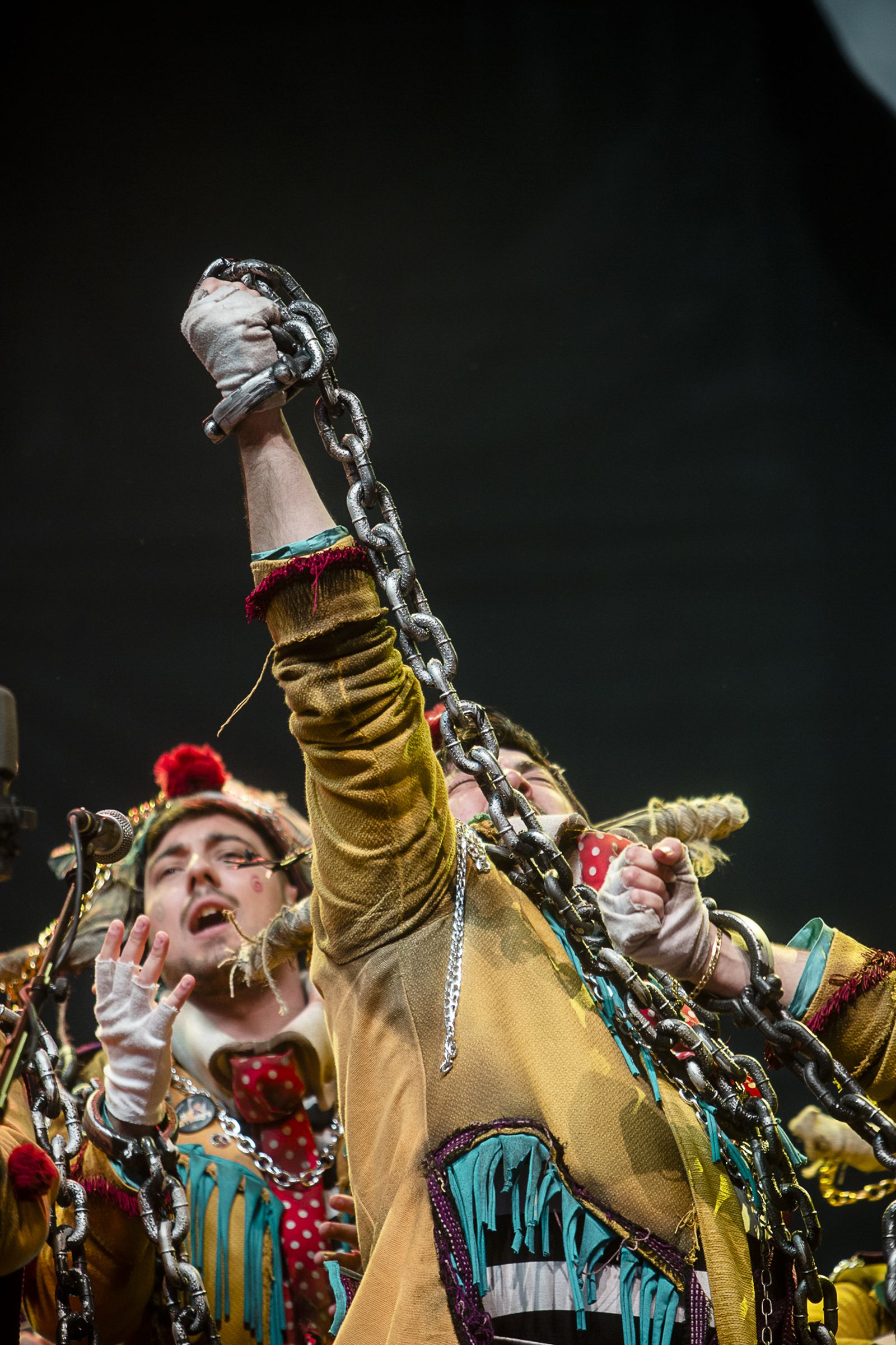 Las imágenes del pregón y la quema del Dios Momo