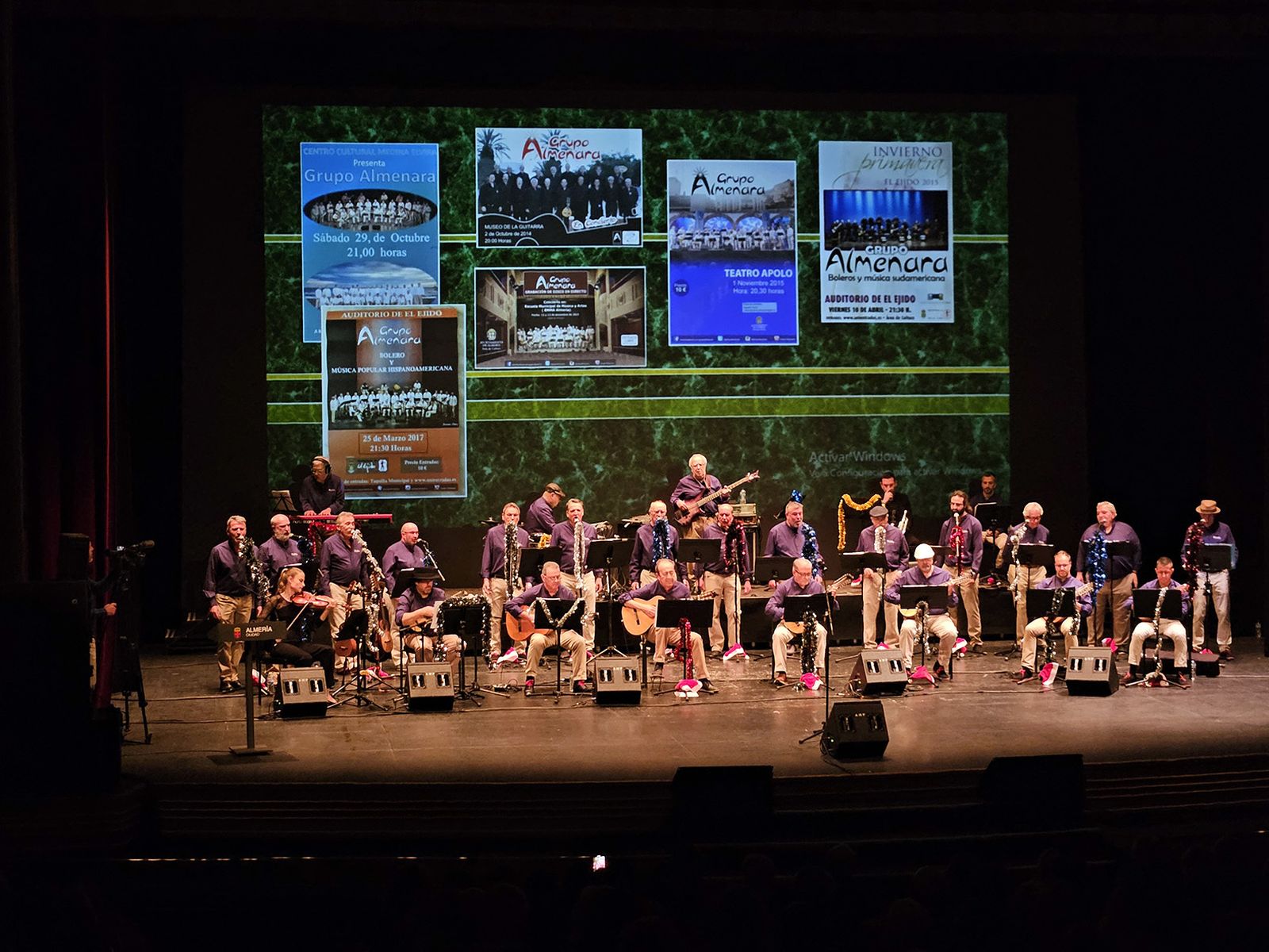 Almenara durante el concierto de Navidad ofrecido en el Auditorio Maestro Padilla.