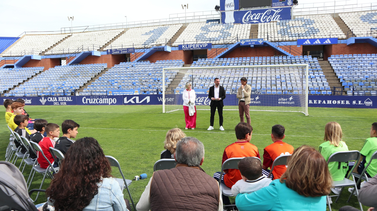 Las mejores imágenes de la renovación de Rubén Gálvez