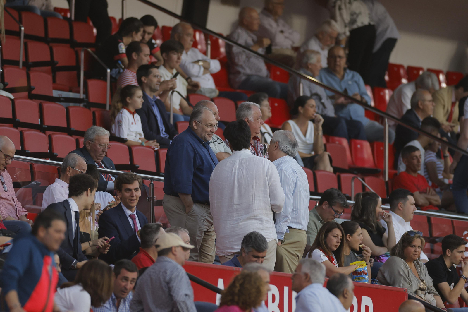 Búscate en las fotos del Sevilla -Villarreal