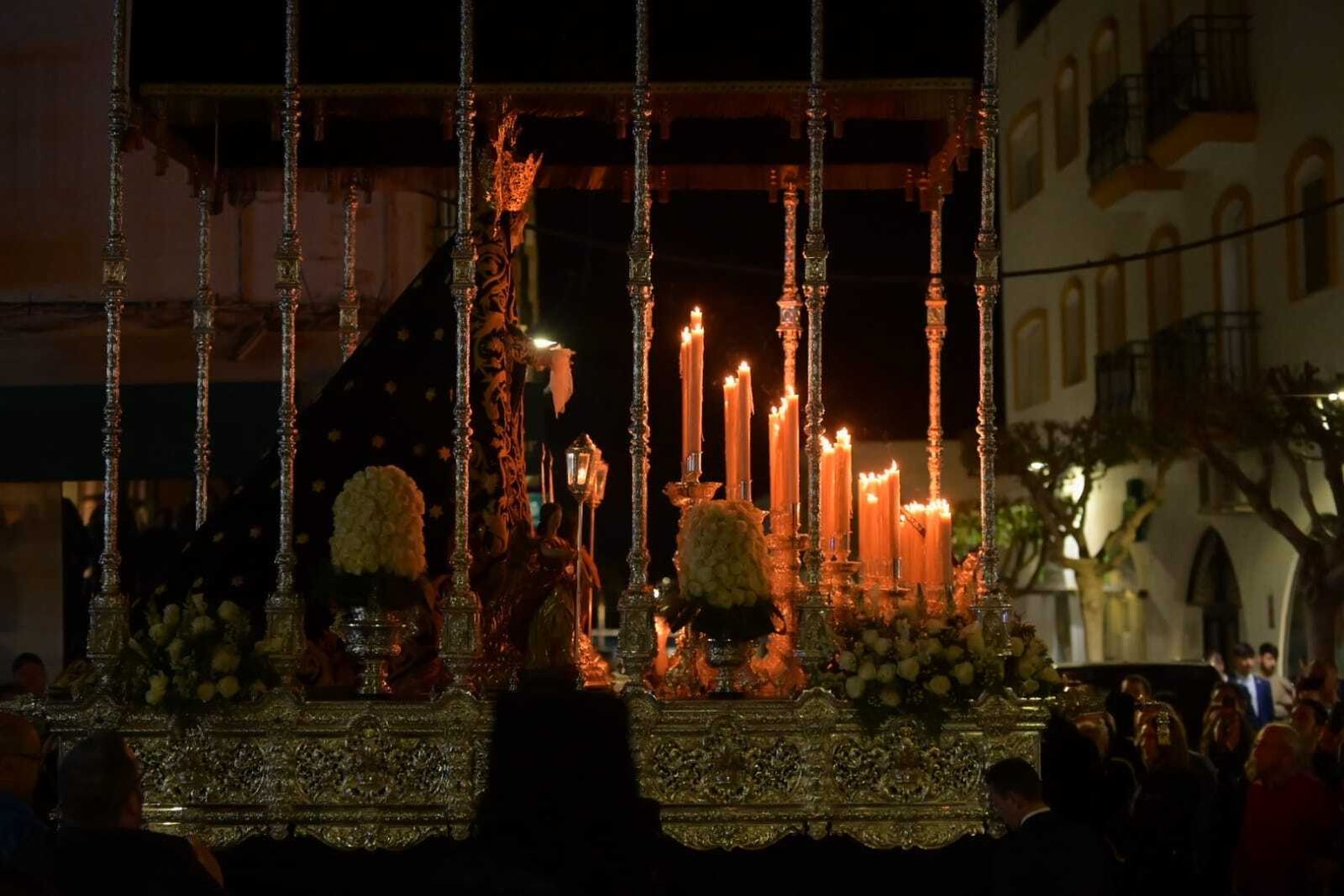 Paso de palio de la Virgen de las Angustias en Vera.