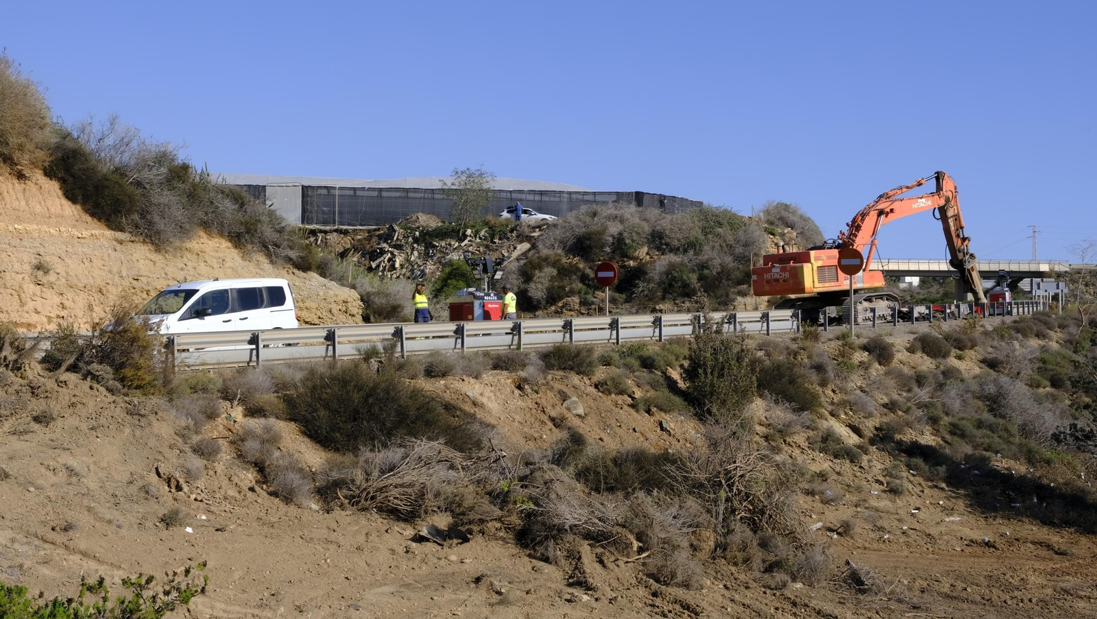 Reparación de los daños por la dana en la Autovía del Mediterráneo, en imágenes