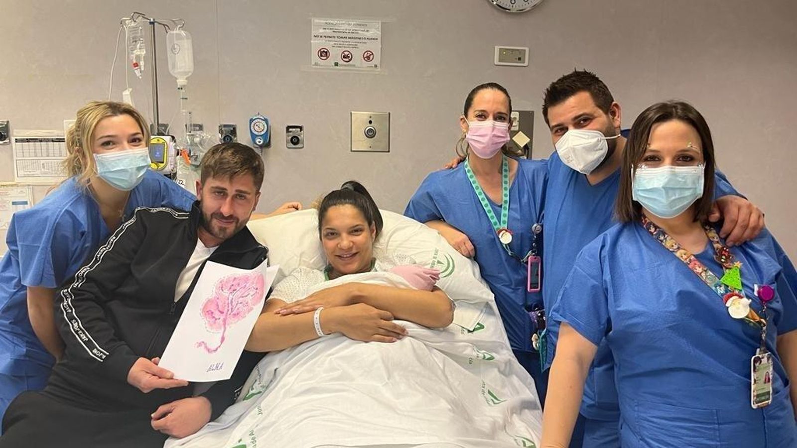 El primer nacimiento del hospital de Poniente fue el de Alma a las tres y media de la madrugada