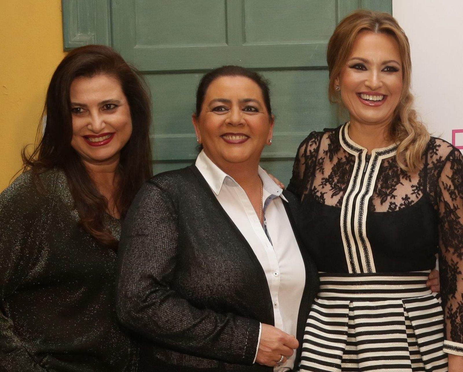 Ainhoa ha estado esta semana en Sevilla, donde ha posado con María del Monte y Rocío Vázquez.