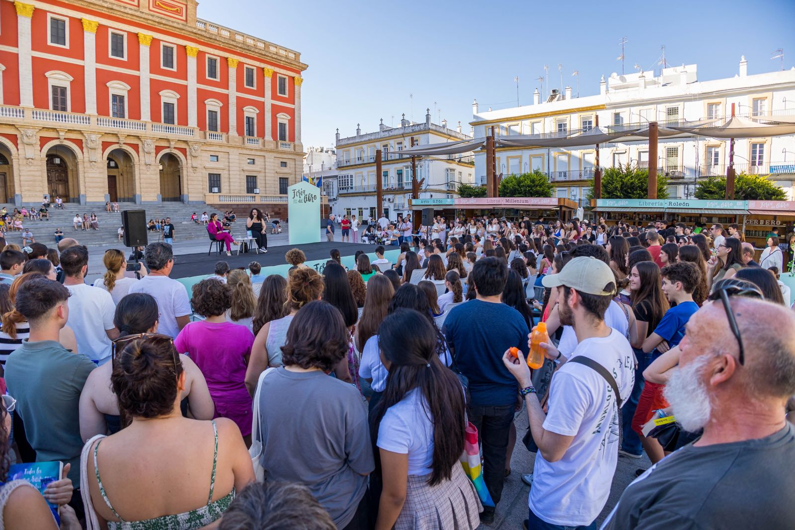 Presentación del libro de Inma Rubiales en la Feria del Libro de San Fernando 2024.