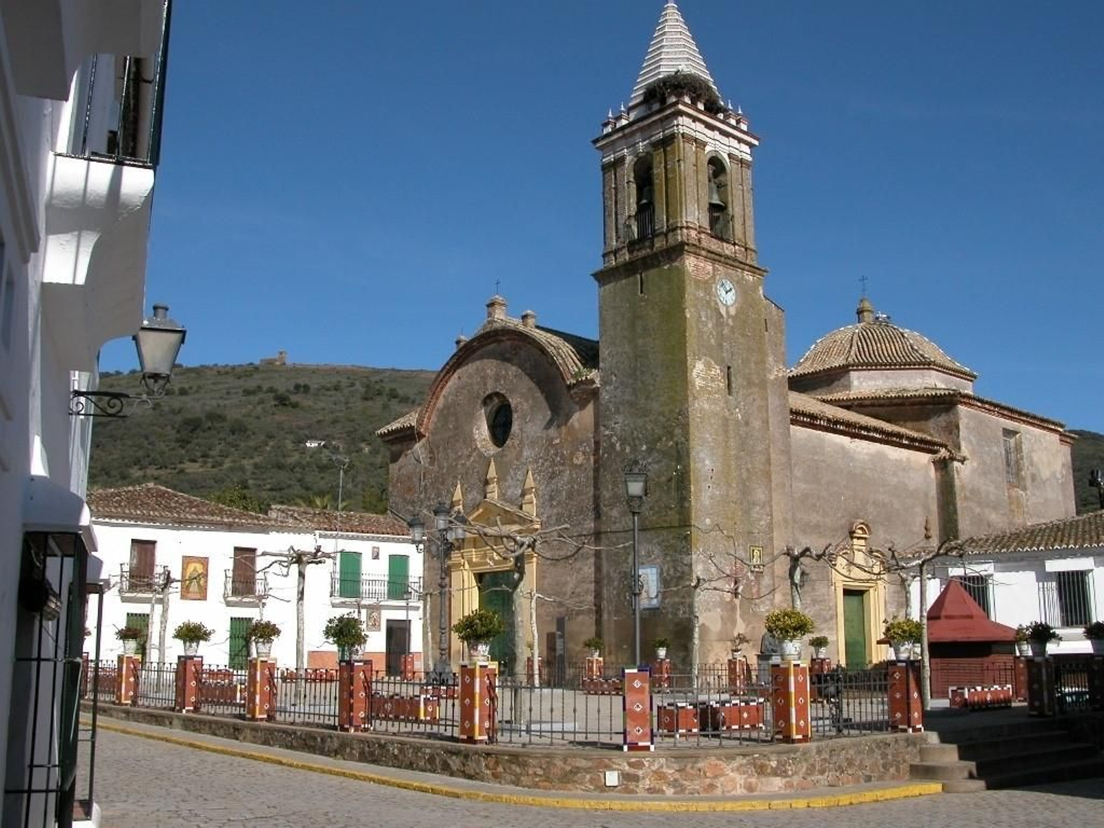 La parroquia de Higuera de la Sierra.