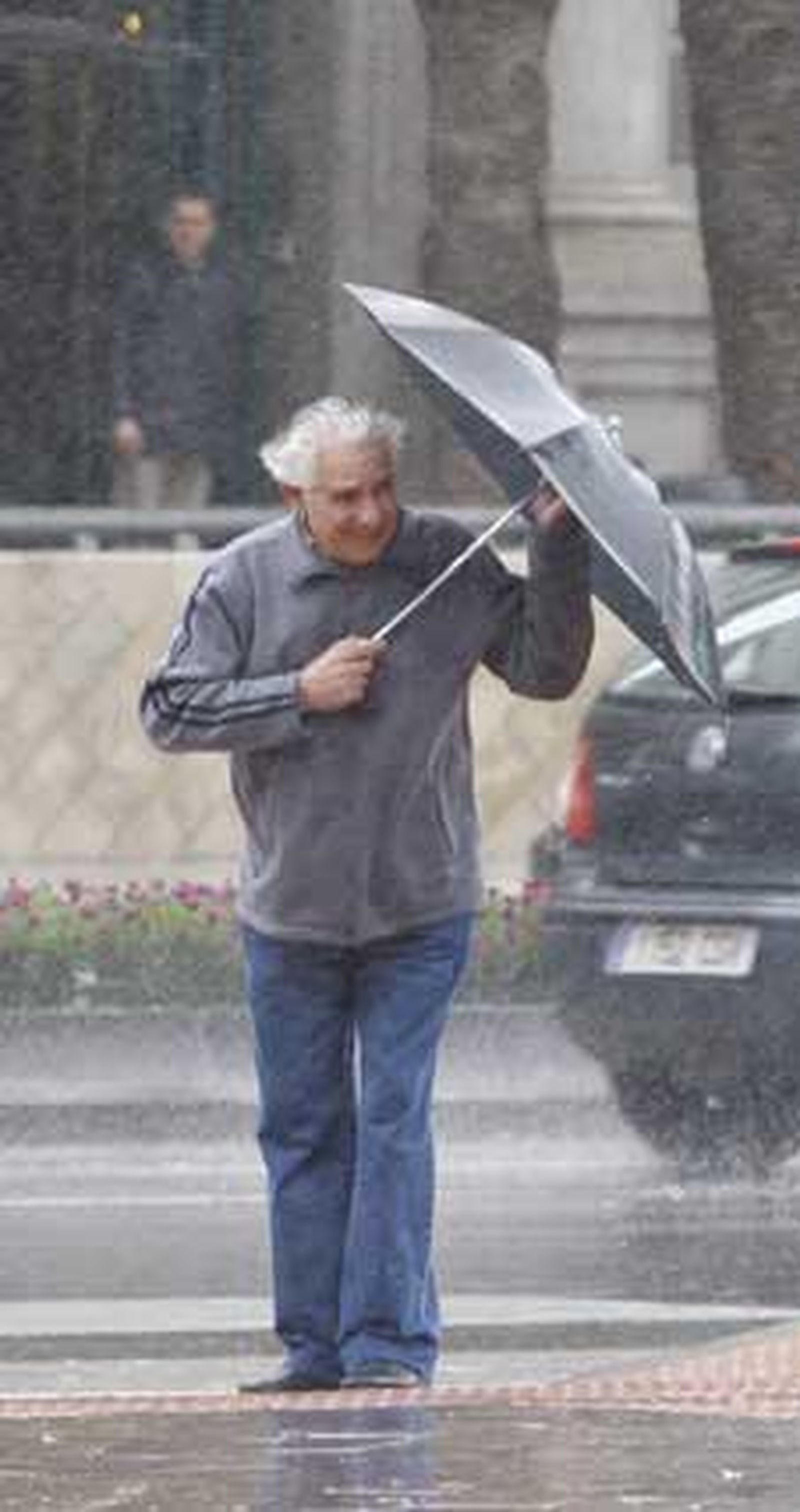 El viento también hizo estragos.

Foto: Sergio Camacho