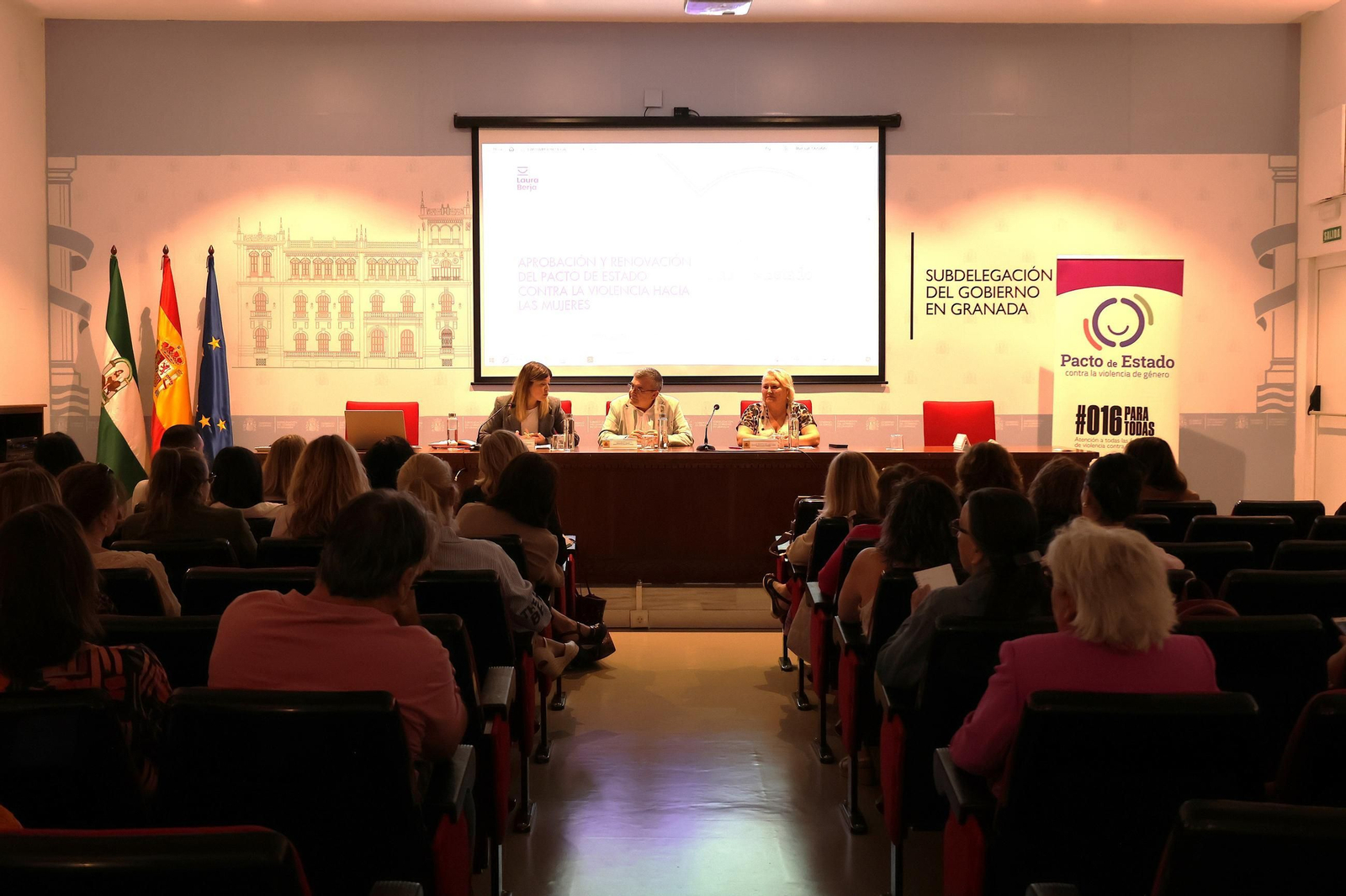 Celebración de la jornada en la Subdelegación del Gobierno.