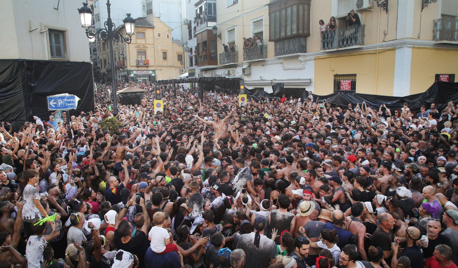 Pintura y tradición: la fiesta del Cascamorras 2025, en imágenes