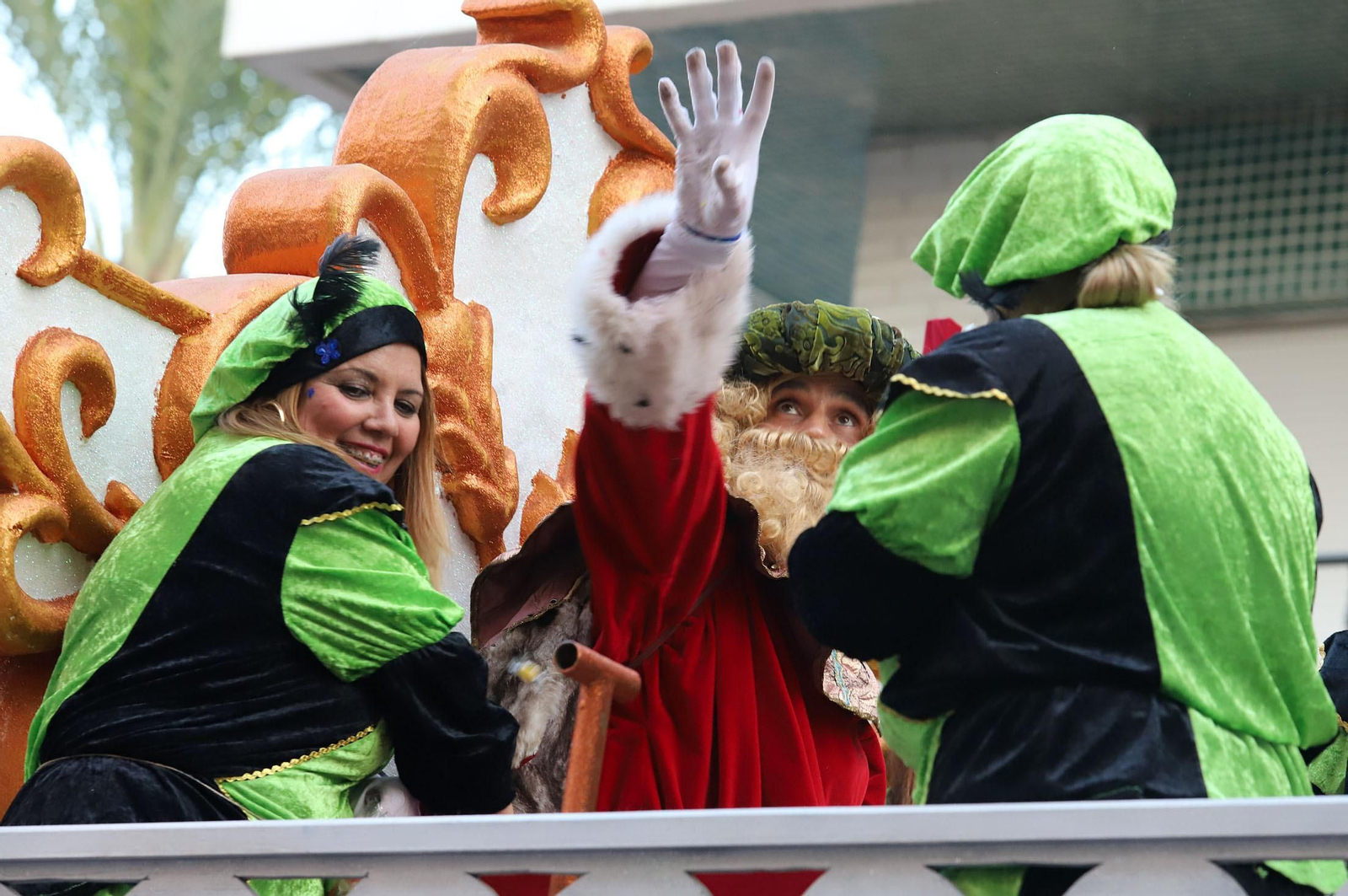 Imágenes de la cabalgata de los Reyes Magos de Huelva