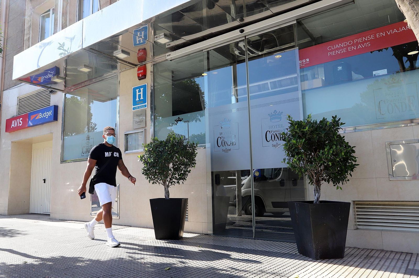 Imagen de uno de los hoteles de la capital onubense durante la jornada de ayer.