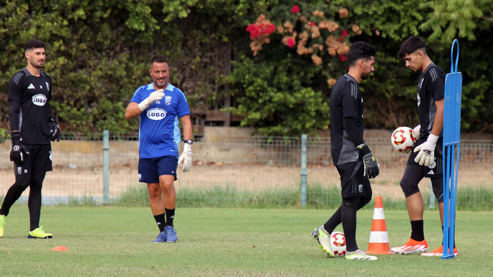 Imágenes del entrenamiento del Xerez CD en el 'Pepe Ravelo' de Chapín