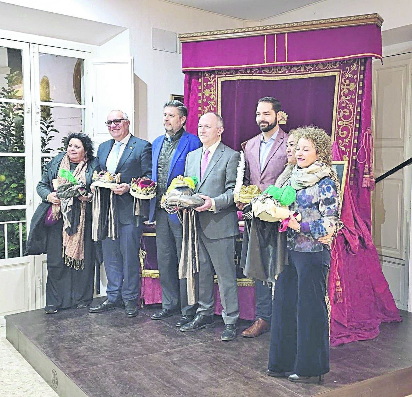 Los Reyes Magos, con sus pajes y el Cartero Real, en el Silencio.