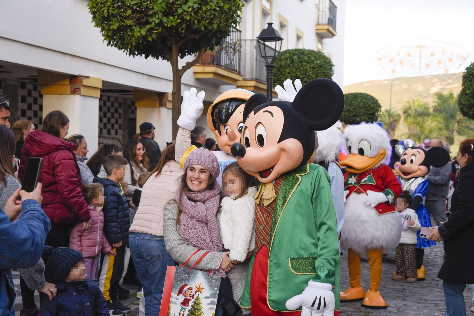 Búscate en las fotos de la cabalgata de Reyes Magos 2026 en San Roque