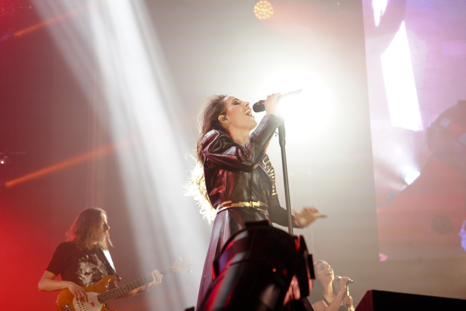 El concierto de Malú en Granada, en imágenes