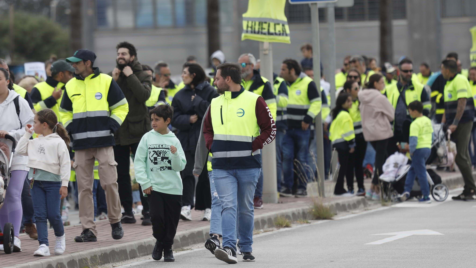Fotos de la concentración de Acerinox por el Primero de Mayo Fotos de la concentración de Acerinox por el Primero de Mayo