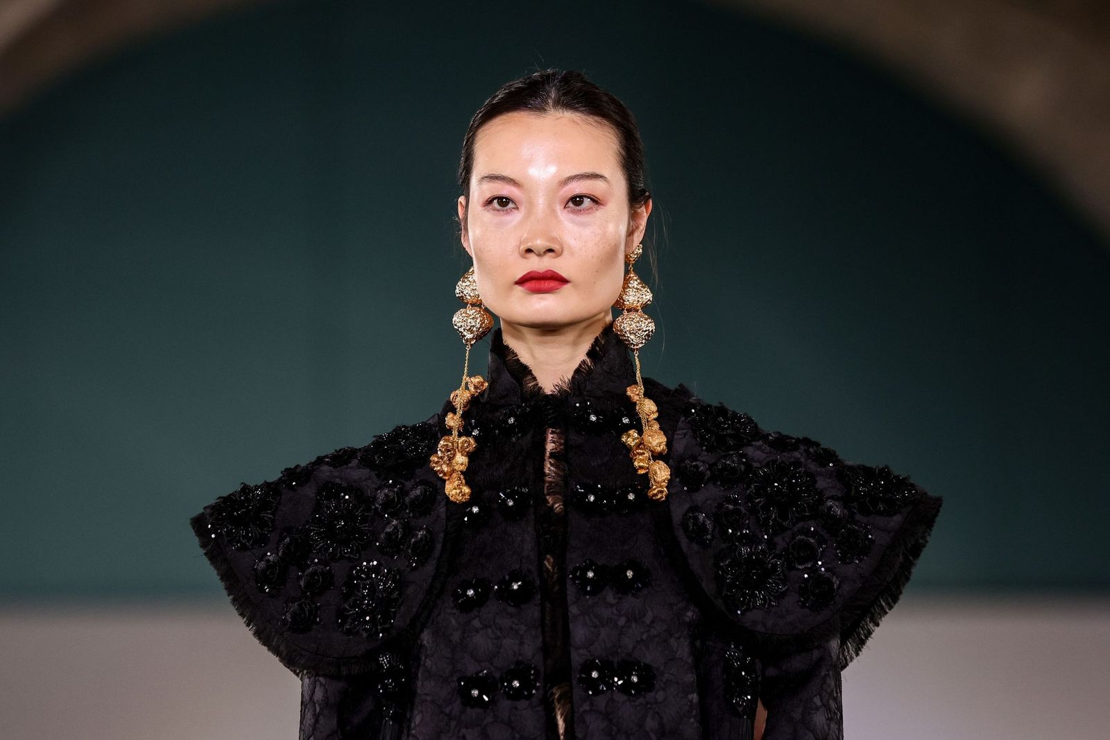 Juana Martín conquista París con su nueva colección, Presagio