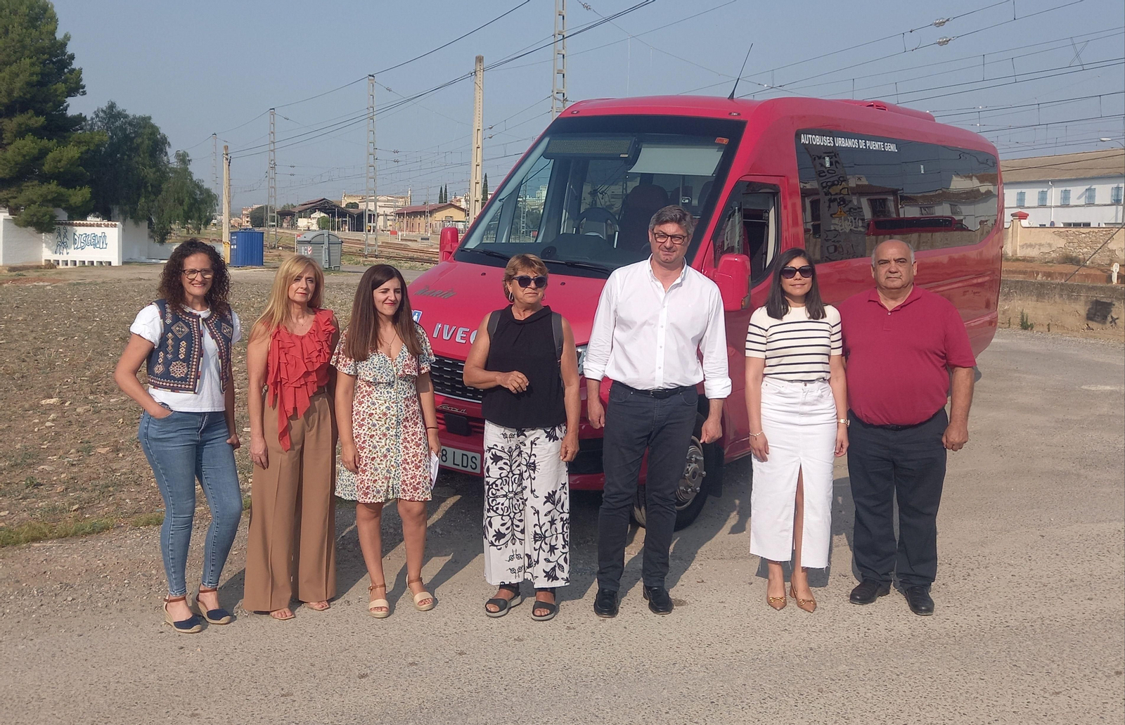 Presentación de la ampliación del servicio de la línea 3 del autobús urbano de Puente Genil.