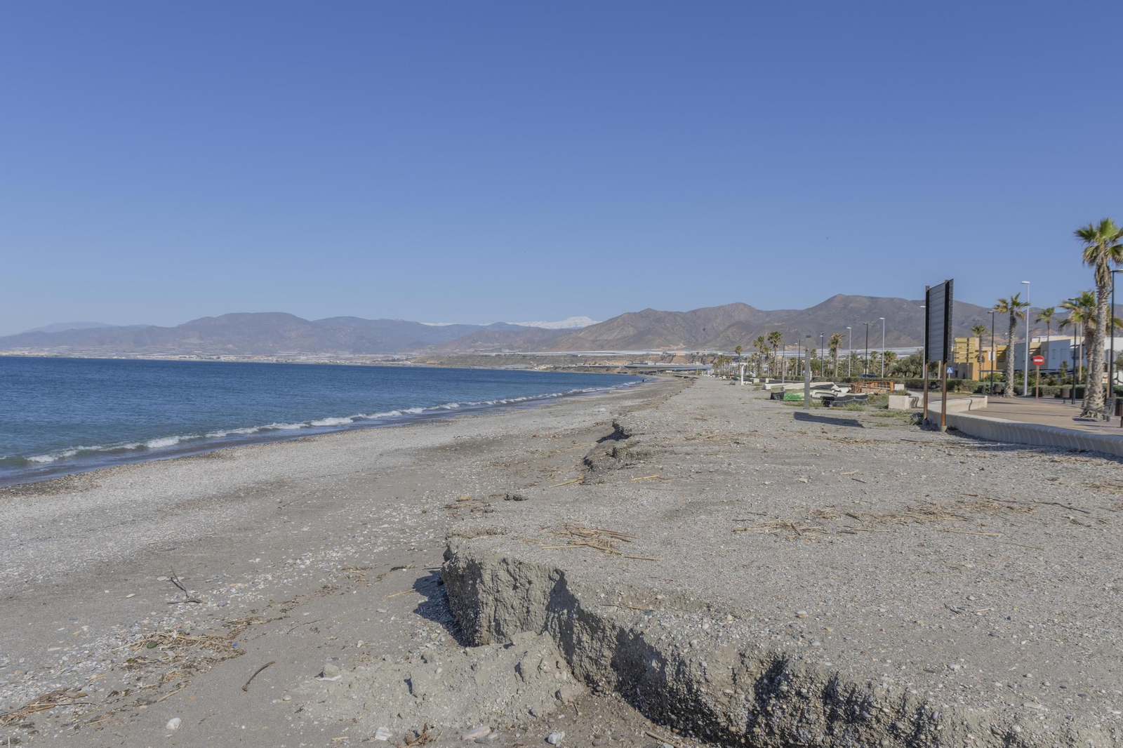Frente litoral de Balerma.