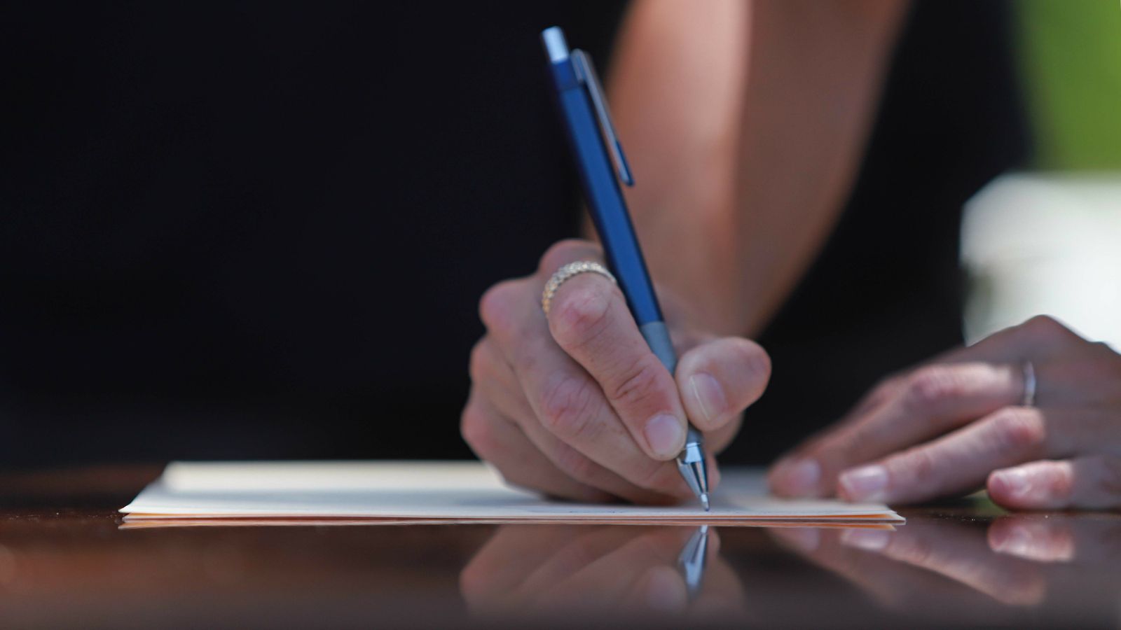 Las mejores fotos del viaje reivindicativo de los alcaldes a Ronda en tren