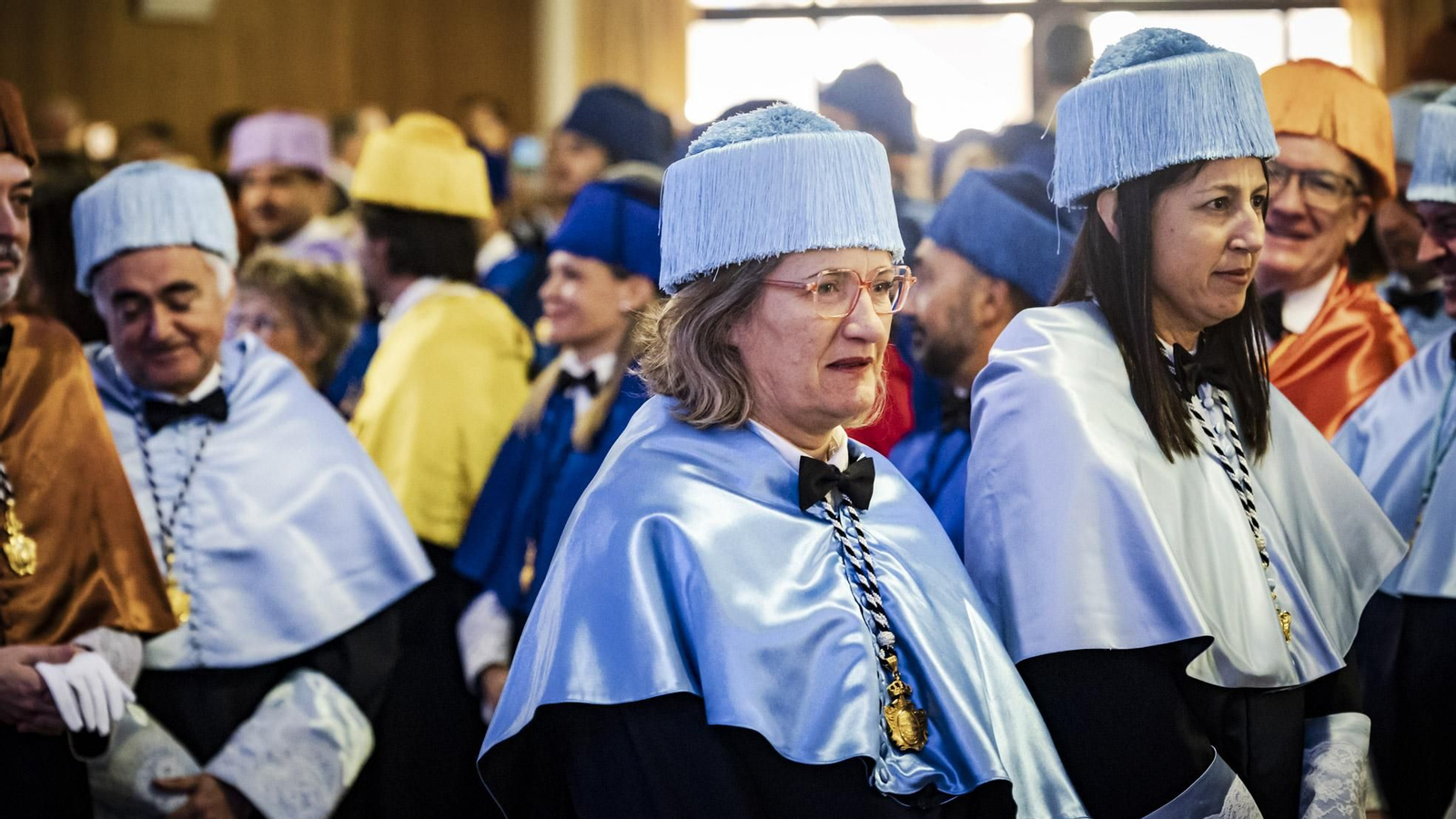 Las mejores imágenes del acto de investidura de doctorados por la UCA