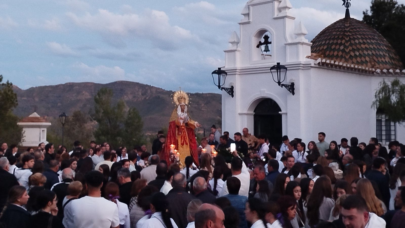 Salida de la imagen desde la Ermita del Calvario