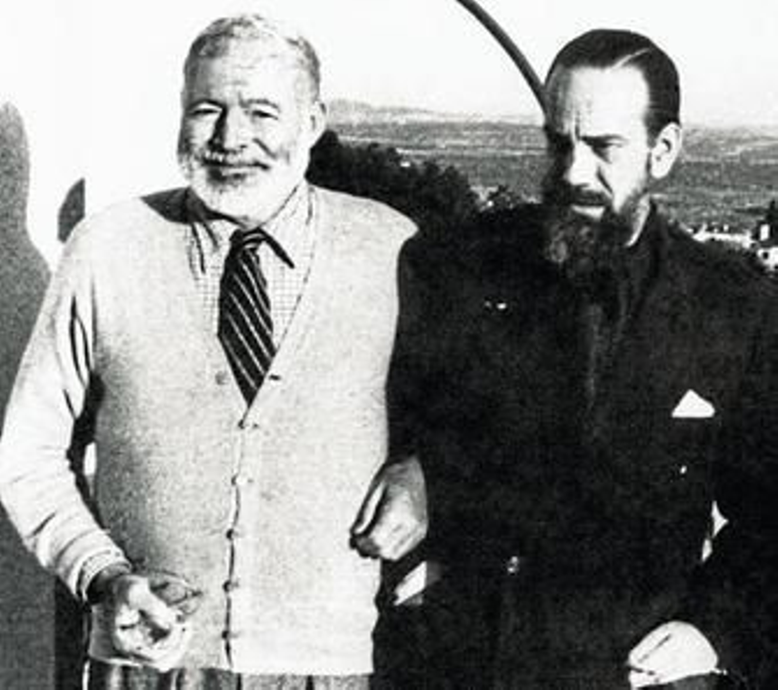 Ernest Hemingway con un joven Camilo José Cela.