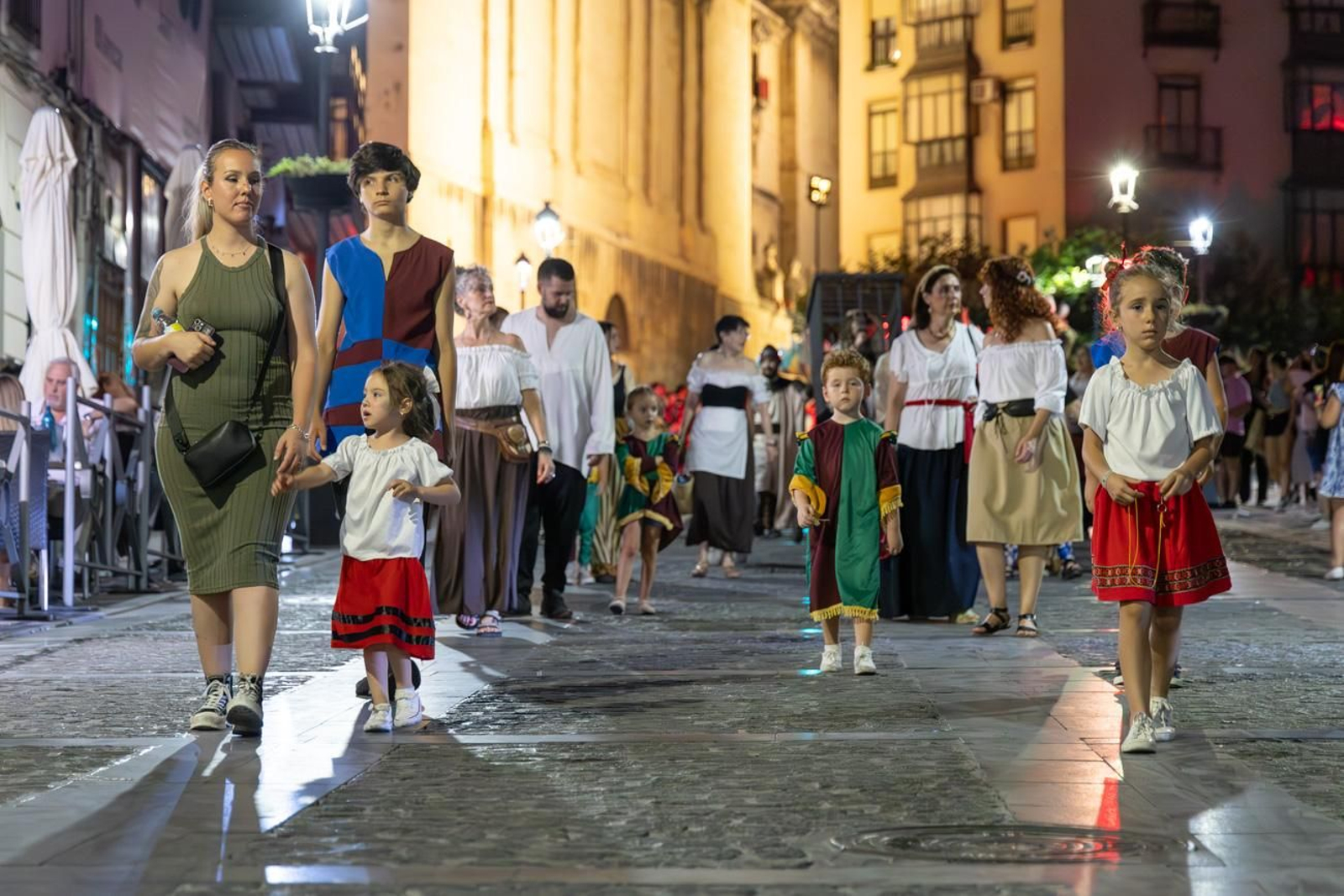 Exhibición de Bailes Medievales y Pasacalles del Lagarto de la Magdalena