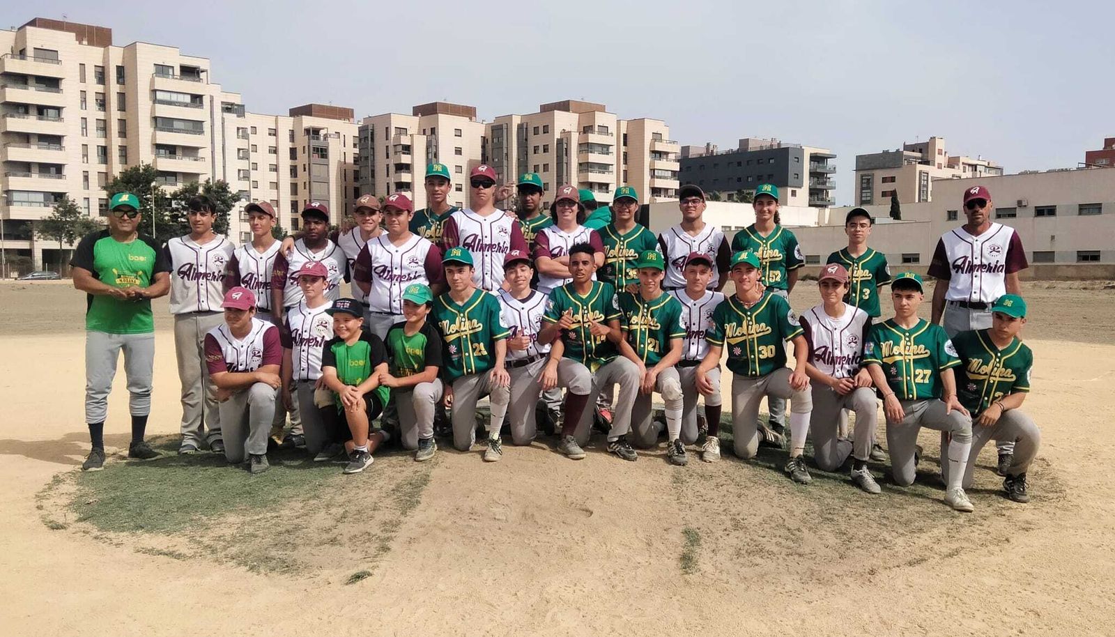 Componentes del CBS Almería con Molina de Segura