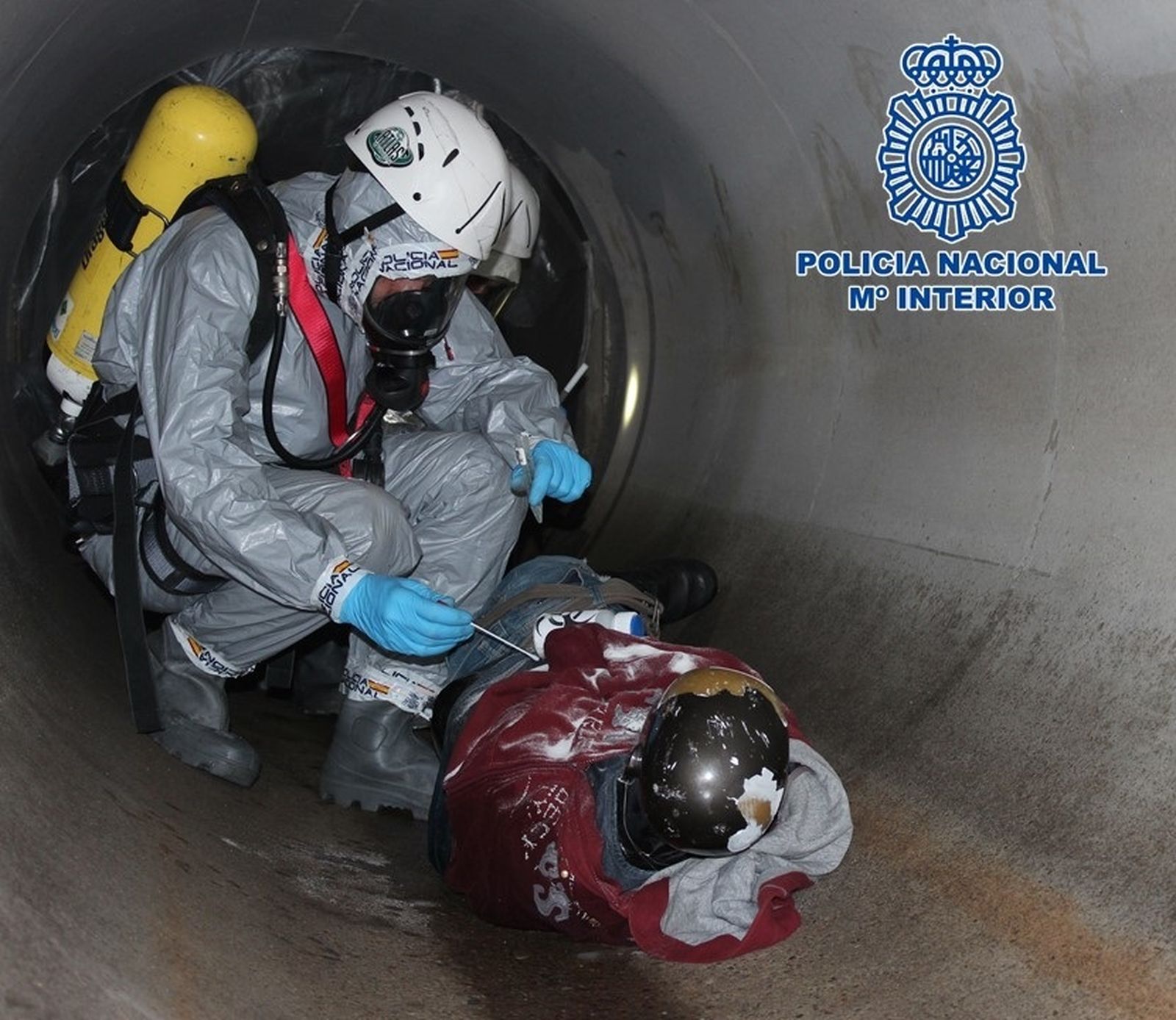 Un momento del simulacro de una alerta biológica en Granada.