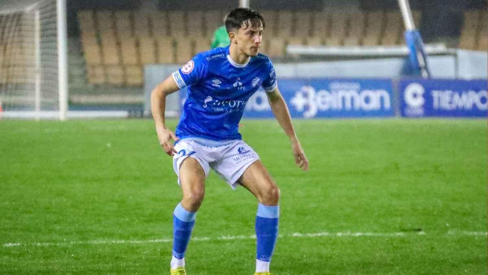 Pepe Rincón, en el partido contra el Vélez. Pepe Rincón, en el partido contra el Vélez.