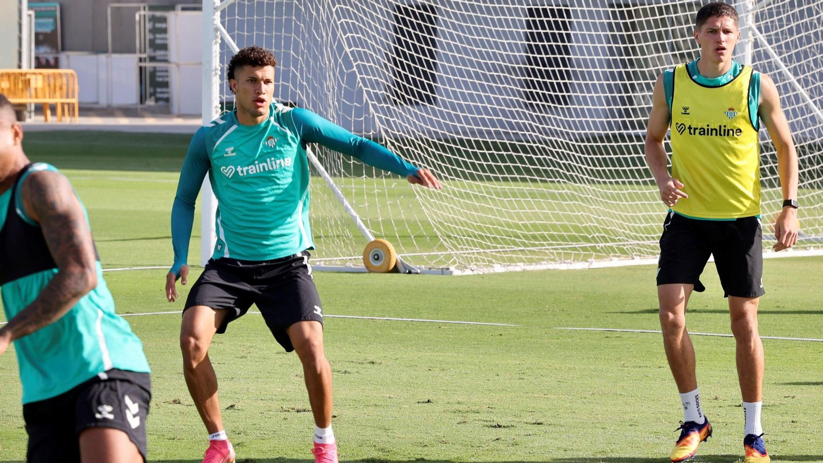 Nelson Deossa, durante un entrenamiento de esta semana junto a Sergi Altimira.