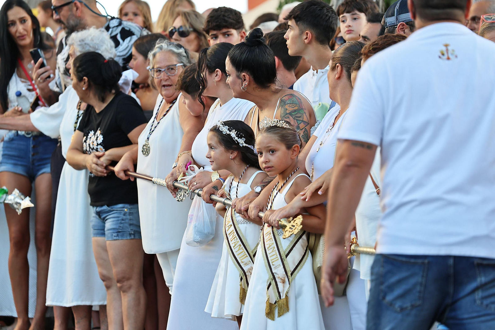 Imágenes de la Virgen del Carmen procesionando en Punta Umbría