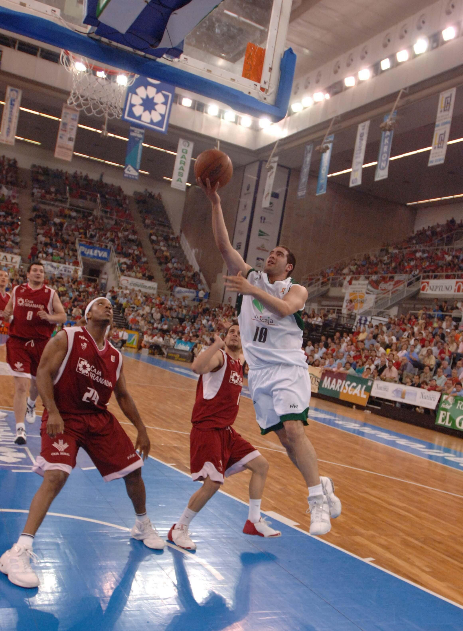 La carrera de Carlos Cabezas, en fotos