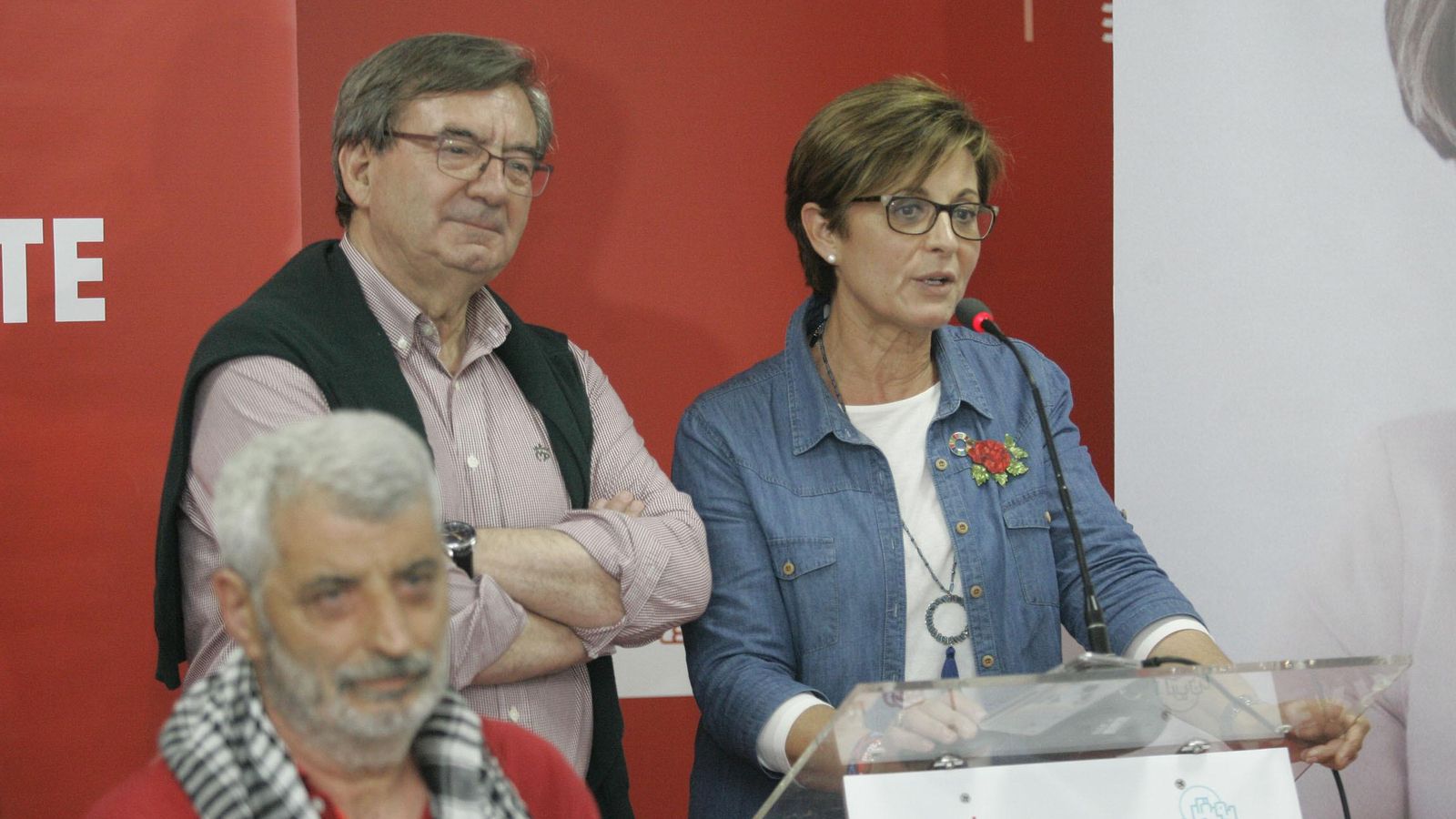 Adriana Valverde junto a Fernando Martínez.