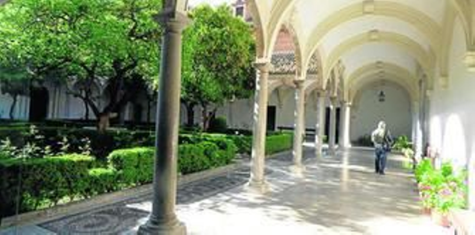 Claustro del Monasterio de la Cartuja.