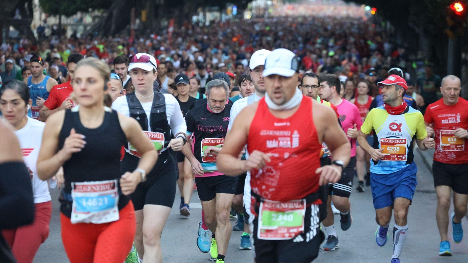 Las mejores fotos de la Maratón de Málaga 2024