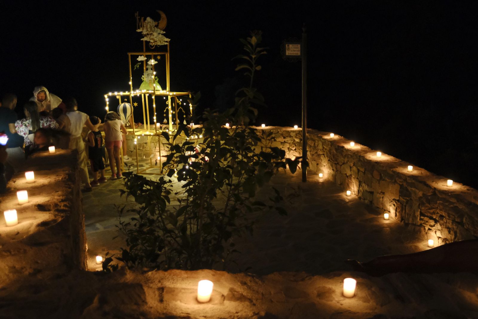 Bosque Encatando de Parauta, una noche mágica en fotos.